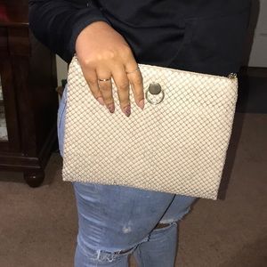 VINTAGE-TIMELESS NUDE METAL MESH PURSE/CLUTCH